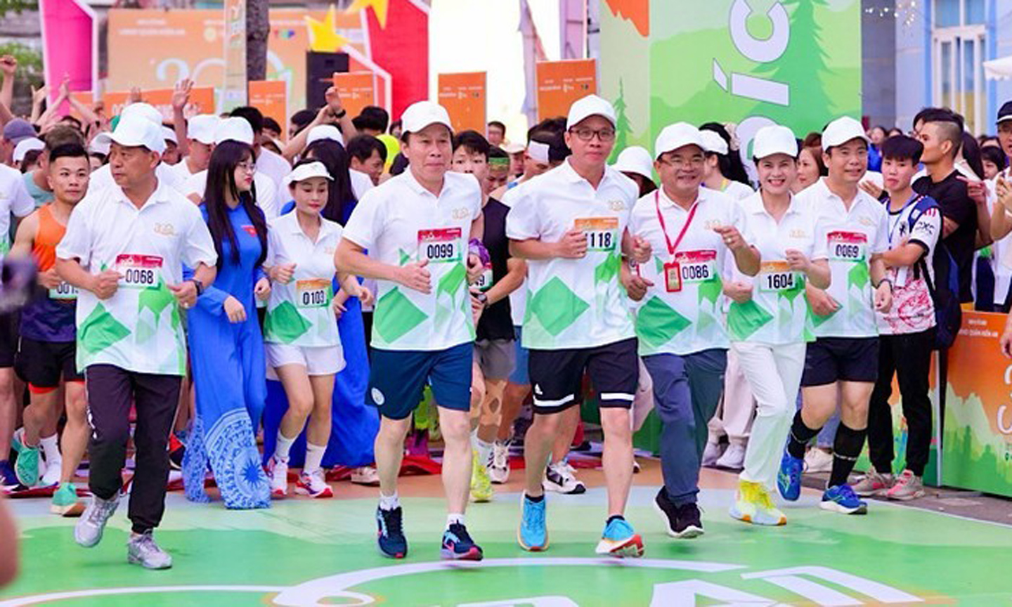 Participants in the run.