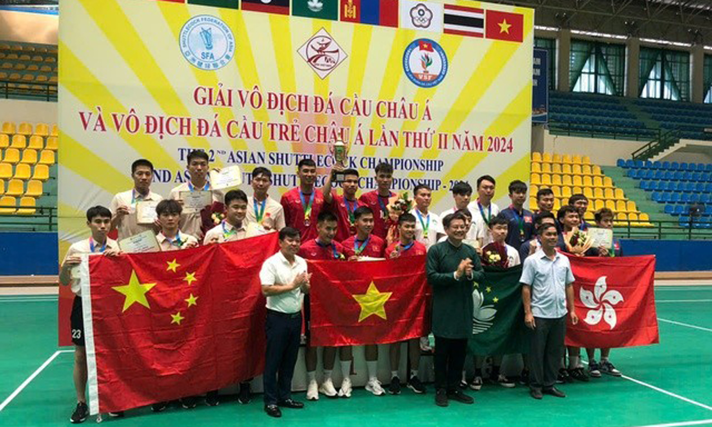 ABO/NDO- Vietnam successfully defended their title as champions at the second Asian Shuttlecock Championships and Asian Youth Shuttlecock Championships, which wrapped up in Thua Thien Hue Province on August 26. 