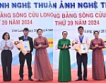 Trao giải Liên hoan Ảnh nghệ thuật Đồng bằng sông Cửu Long