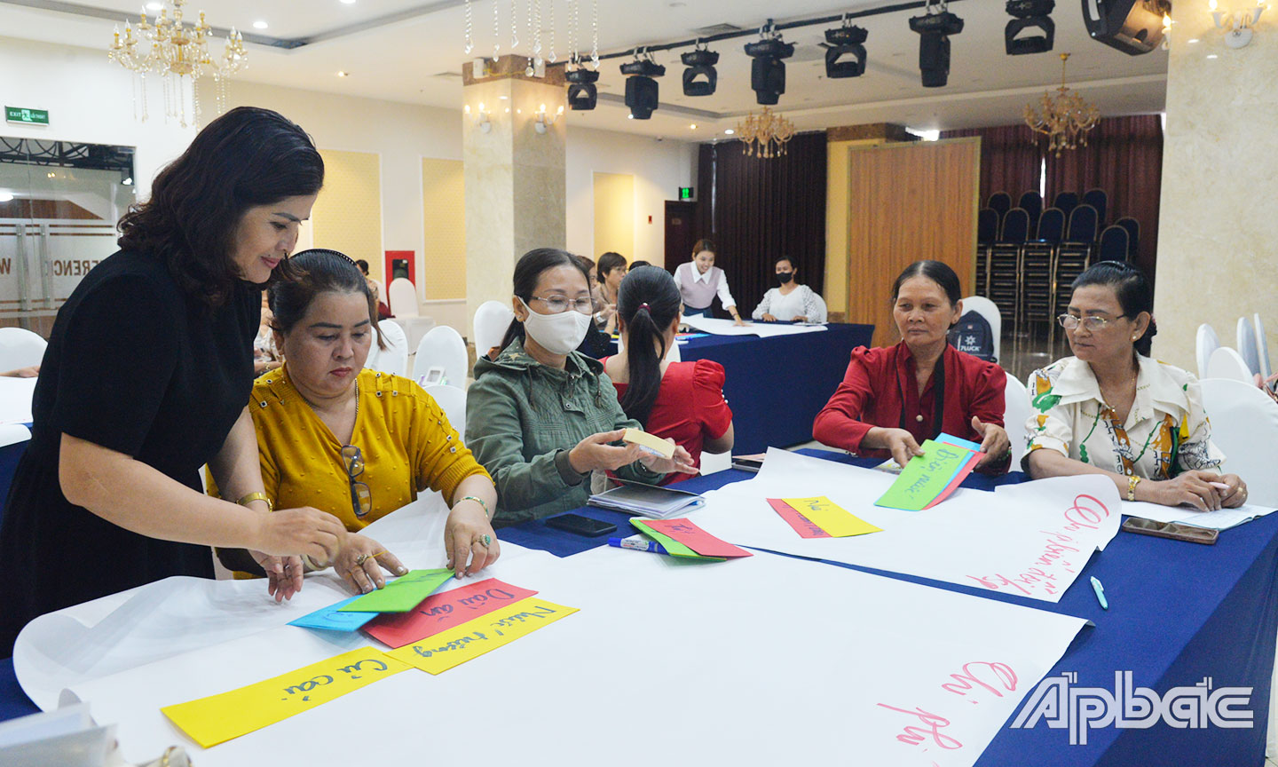  Hội LHPN tỉnh Tiền Giang tổ chức tập huấn “Tăng tốc doanh nghiệp” cho nữ quản lý, làm chủ doanh nghiệp, HTX.