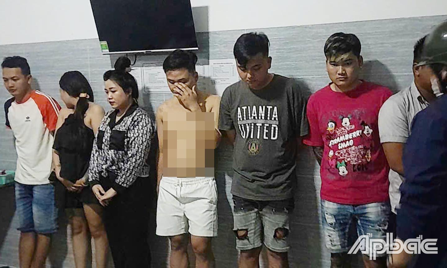 Các đối tượng bị bắt quả tang.