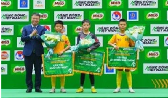 U11 SLNA đoạt 3 giải thưởng cá nhân tại Giải U11 toàn quốc 2024.