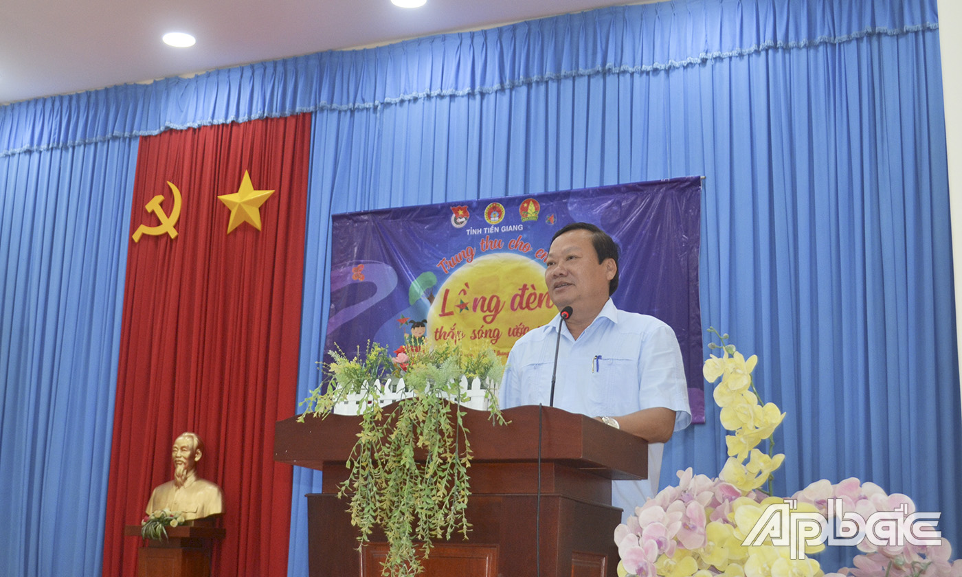 Đồng chí Nguyễn Hữu Lợi phát biểu tại chương trình.
