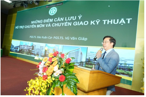 Phó giáo sư Vũ Văn Giáp - Phó Giám đốc Bệnh viện Bạch Mai. (Ảnh: PV/Vietnam+)