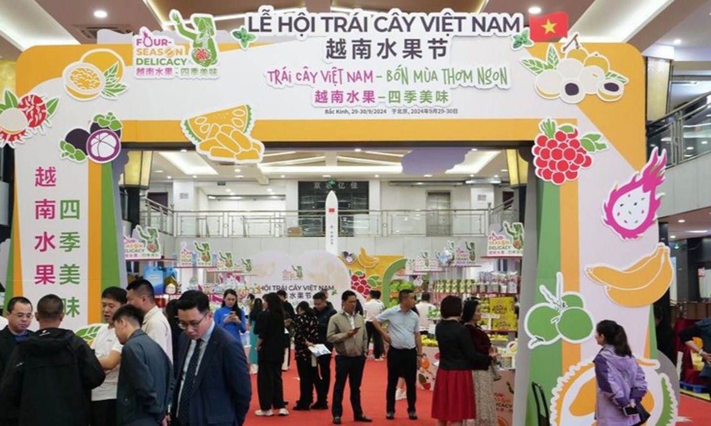 The Vietnam Fruit Festival in Beijing, China. (Photo: NDO).