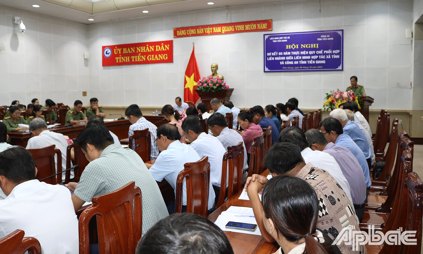 Đại biểu tham dự 