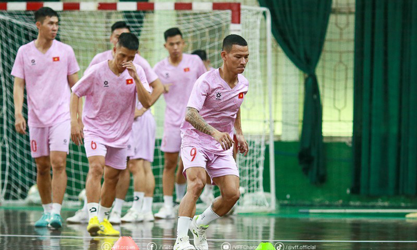 Vietnam futsal team gathers to prepare for the 2024 Southeast Asian Futsal Championship. (Photo: VFF)