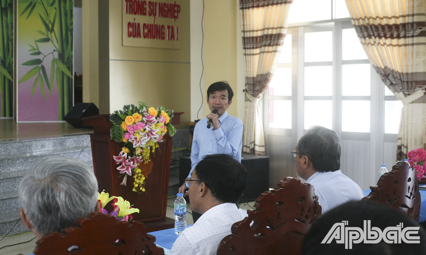 Thạc sĩ Đỗ Văn Vấn, Giám đốc Trung tâm Bảo vệ thực vật phía Nam phát biêu tại hội thảo.