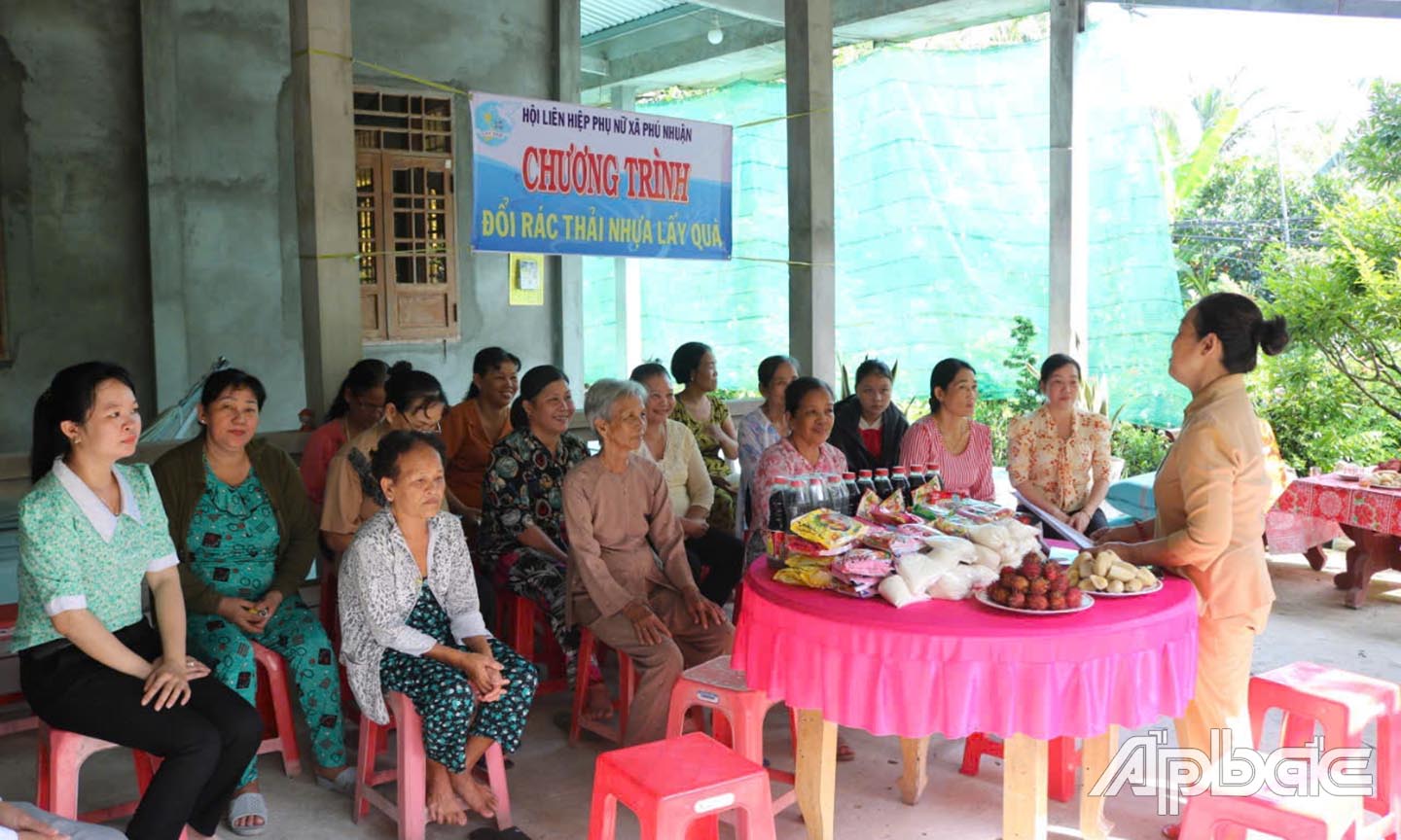 Nhiều hoạt động tuyên truyền để tạo hiệu ứng tích cực trong phụ nữ và nhân dân copy