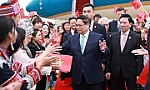 PM arrives in Kunming, beginning activities in China