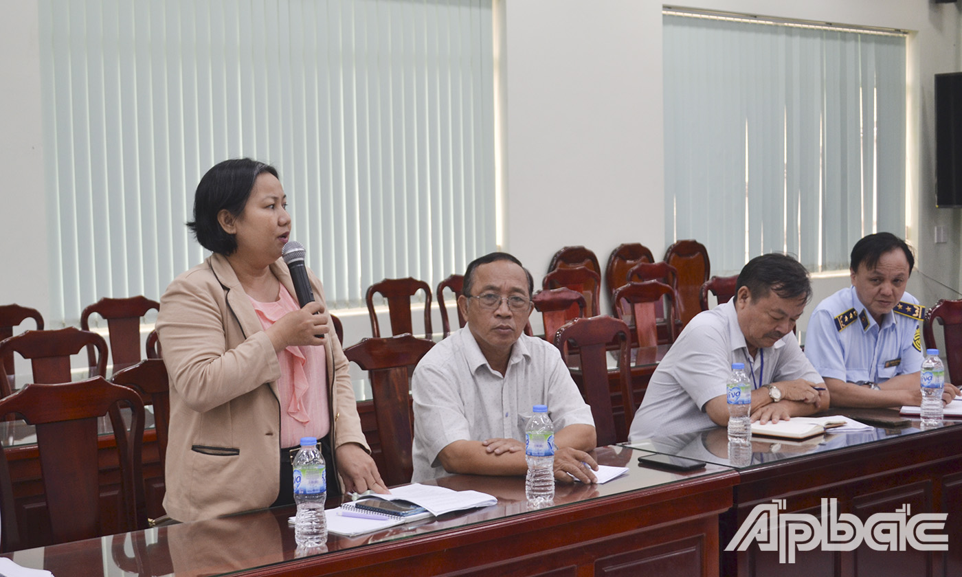 Đồng chí Nguyễn Đoàn Thanh Tuyết, Phó Giám đốc Sở Khoa học và Công nghệ phát biểu tại hội nghị.