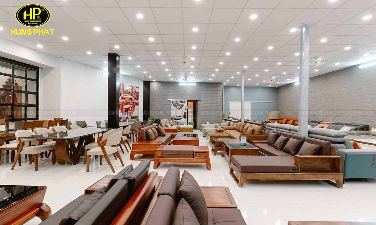 Nội thất tại showroom sang trọng, đẳng cấp.