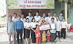 Agribank Tiền Giang trao nhà đại đoàn kết cho ông Nguyễn Võ Tấn Giang