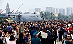 Vietnam International Defence Expo extends visiting time to some booths