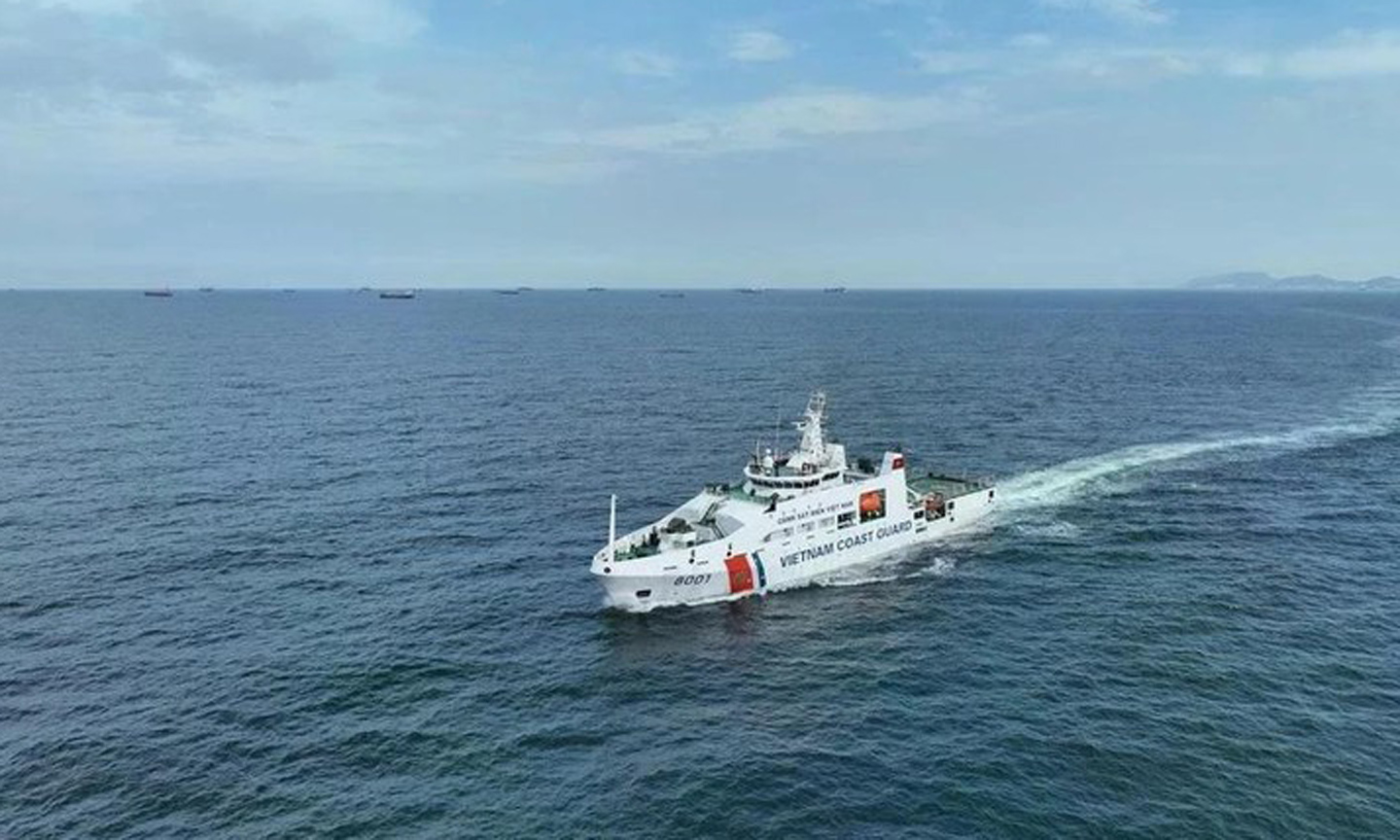 Vietnamese, Indian coast guards conduct joint sea exercise