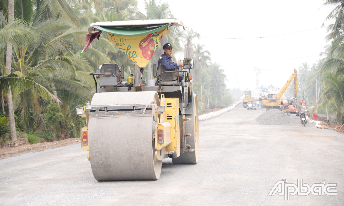 Chủ đầu tư phấn đấu sẽ đưa vào sử dụng cầu Chợ Gạo trước Tết Dương lịch năm 2025.