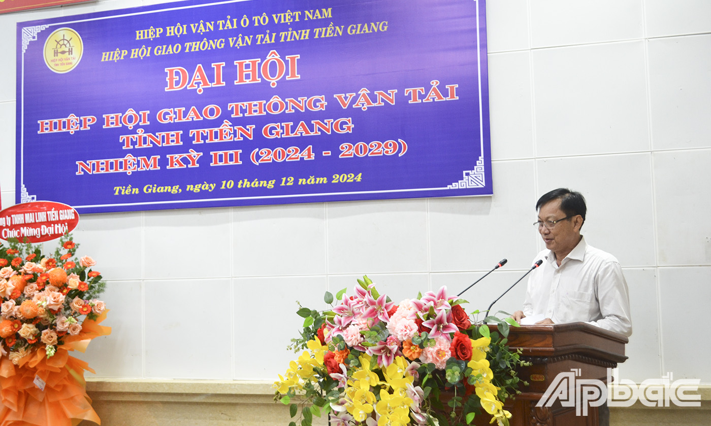 Giám đốc Sở GTVT tỉnh Tiền Giang phát biểu tại đại hội.