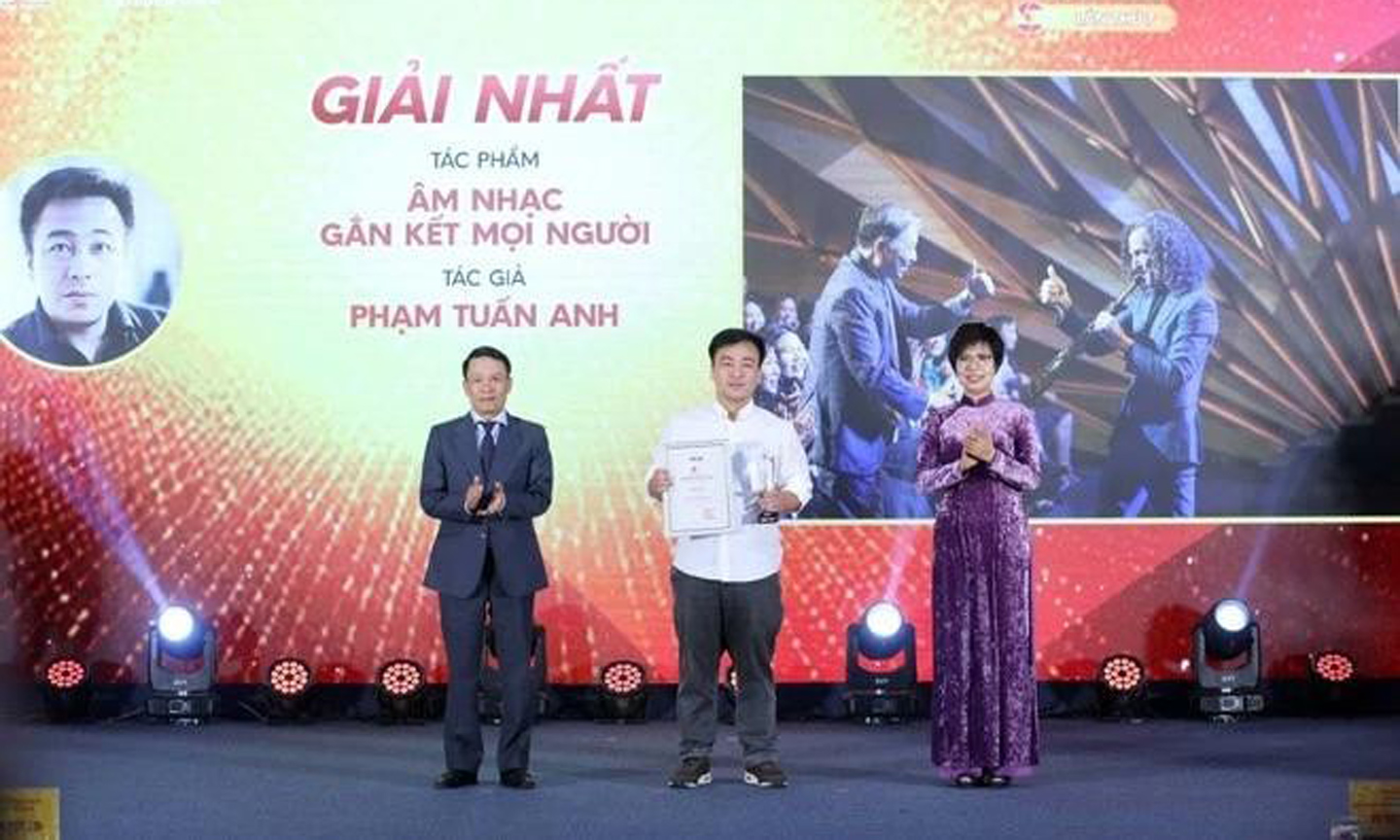  Tuan Anh at the event. (Photo: VNA).