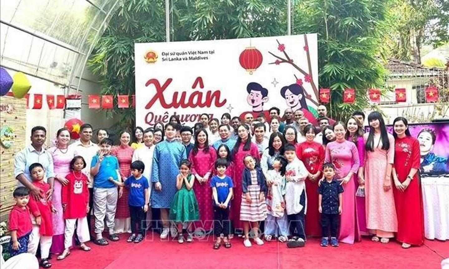 Vietnamese in Sri Lanka gather for early Tet celebration