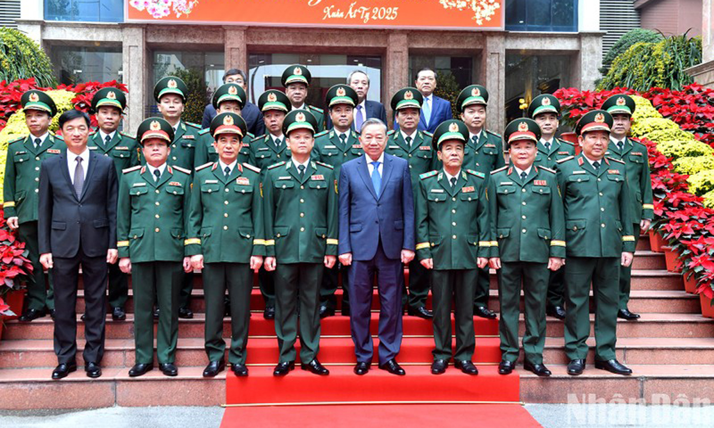 Party chief wishes border guards happy new year