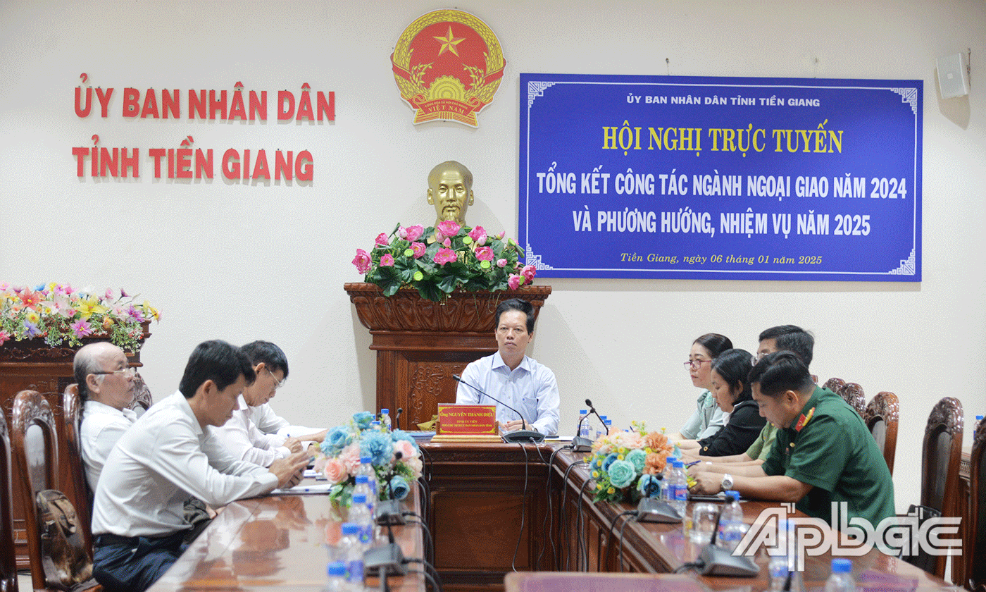 Đại biểu dự tại điểm cầu Tiền Giang.