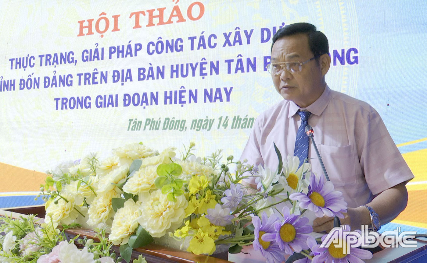 Đồng chí Bùi Thái Sơn phát biểu tại hội thảo.