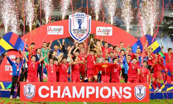 Đội bóng đá nam Việt Nam giành ngôi vô địch ASEAN Cup 2024 là 1 trong những điểm nhấn quan trọng được ghi nhận. Ảnh: VFF