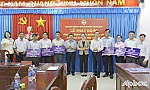 Chủ tịch Hội Nông dân tỉnh Tiền Giang dự phát động thi đua tại huyện Tân Phú Đông