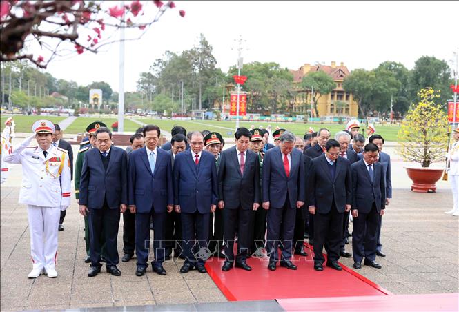 Lãnh đạo Đảng, Nhà nước vào Lăng viếng Chủ tịch Hồ Chí Minh