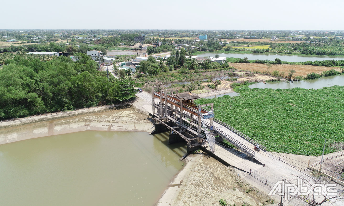 Tăng cường công tác kiểm tra, xử lý vi phạm phạm vi bảo vệ công trình thủy lợi, đê điều.