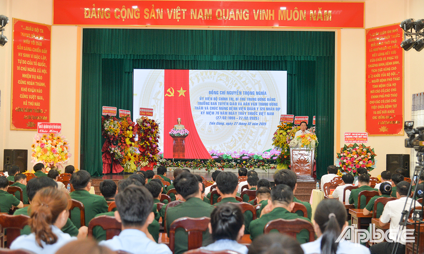 Quang cảnh chuyến thăm.