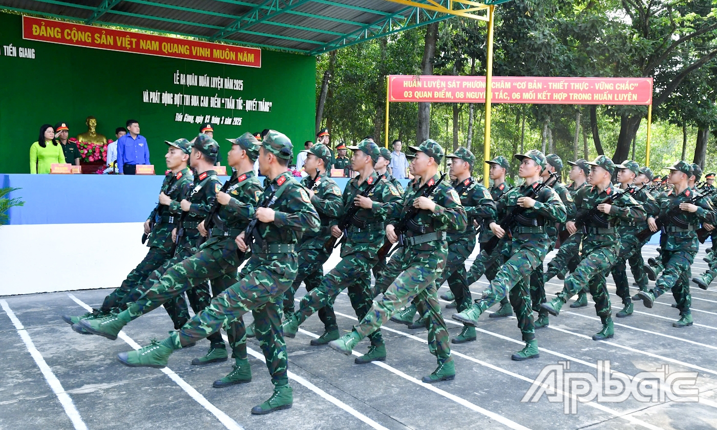 Bộ Chỉ huy Quân sự tỉnh Tiền Giang ra quân huấn luyện năm 2025