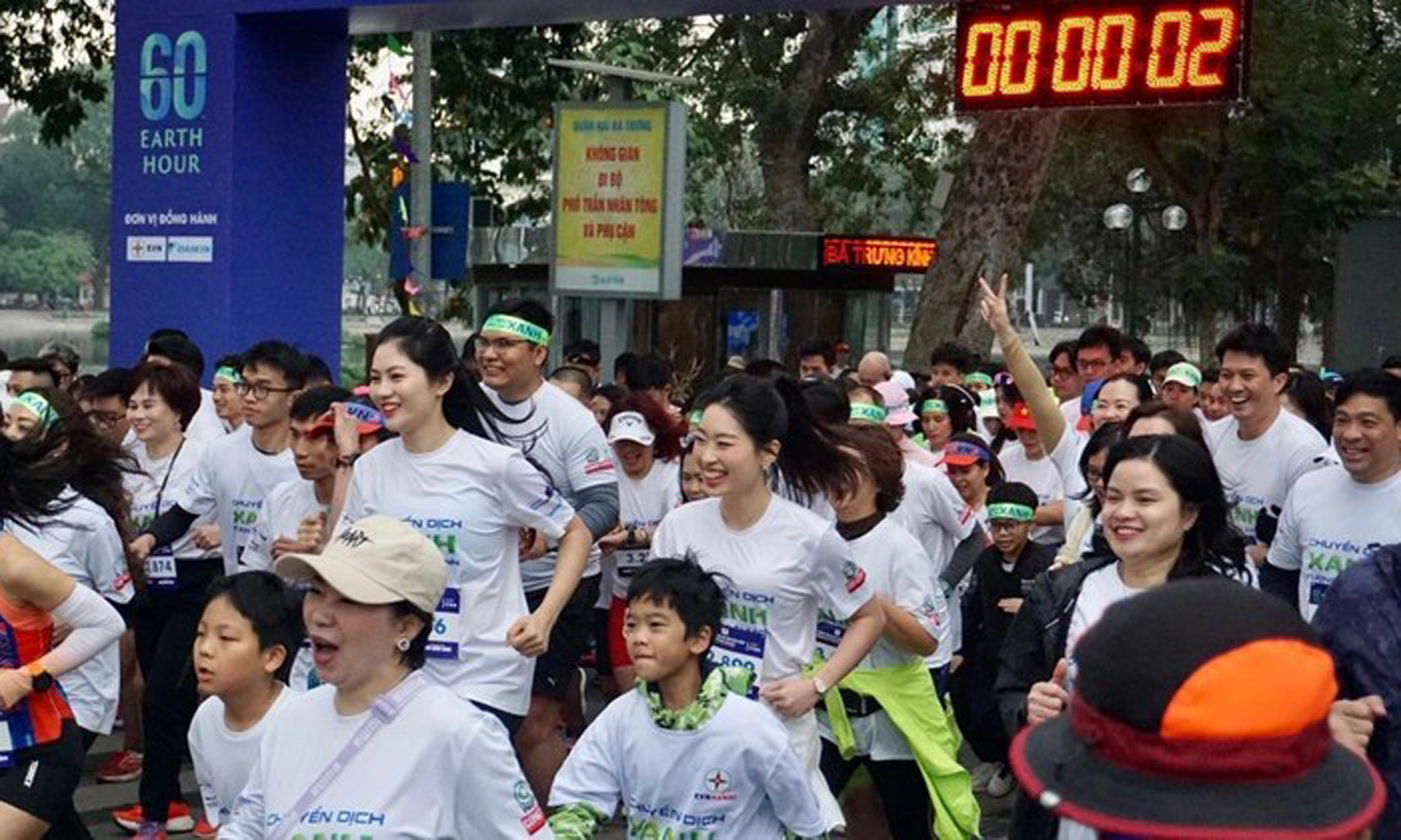 Nearly 2,000 people run in response to Earth Hour 2025