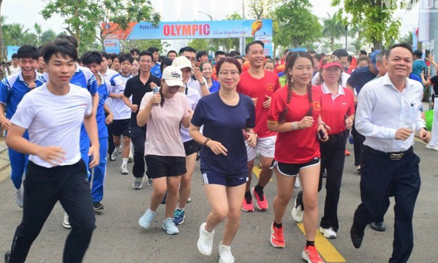 Over 3,000 participate in Olympic Day Run in Da Nang