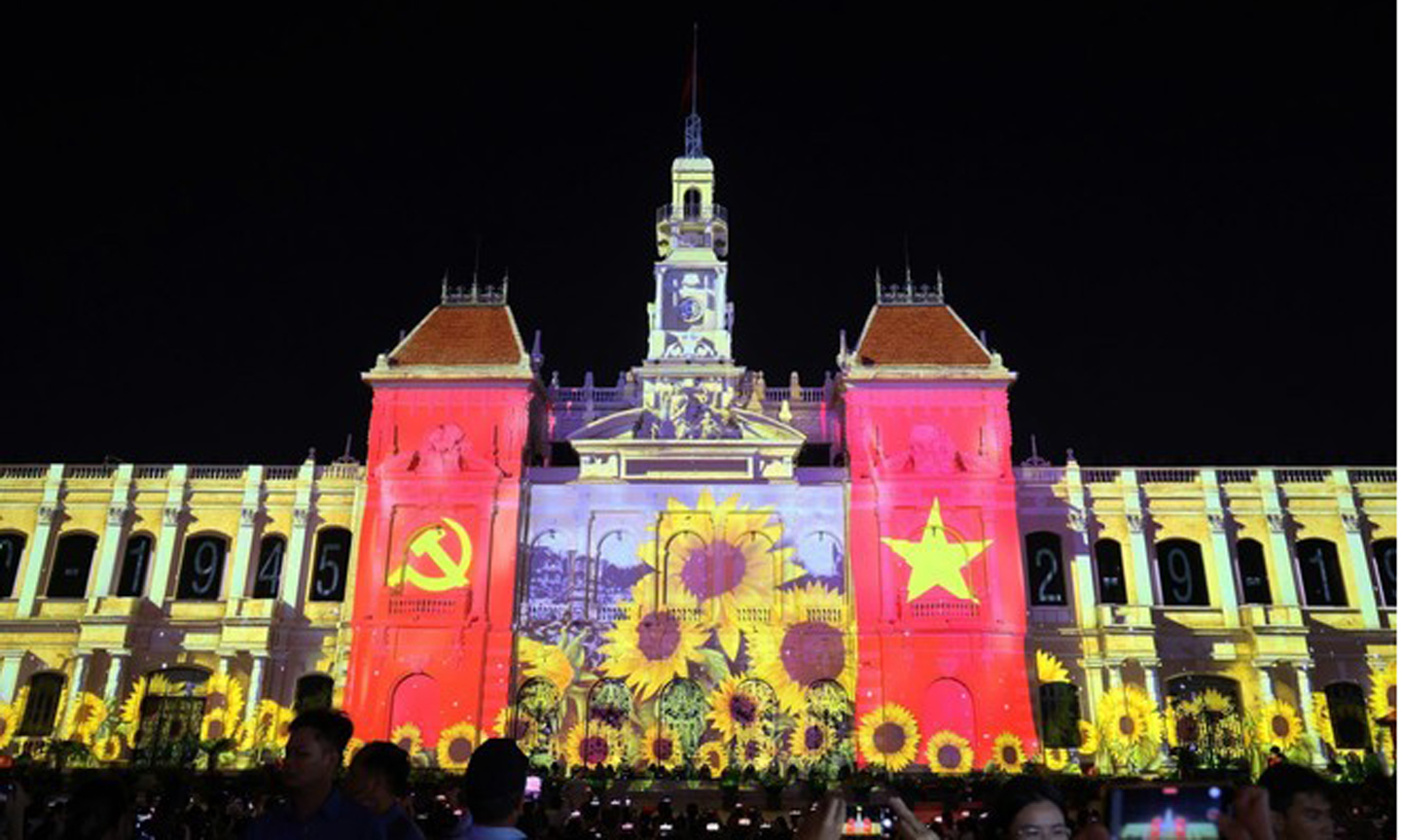 HCM City launches cultural events to mark Reunification Day