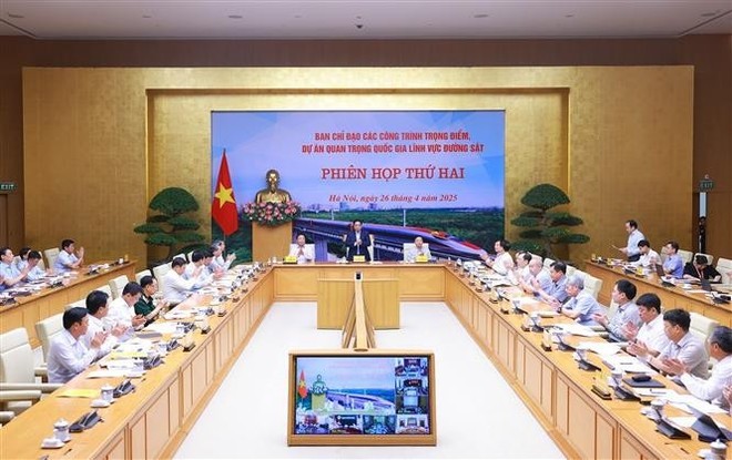 PM calls for bold, accelerated action in railway development