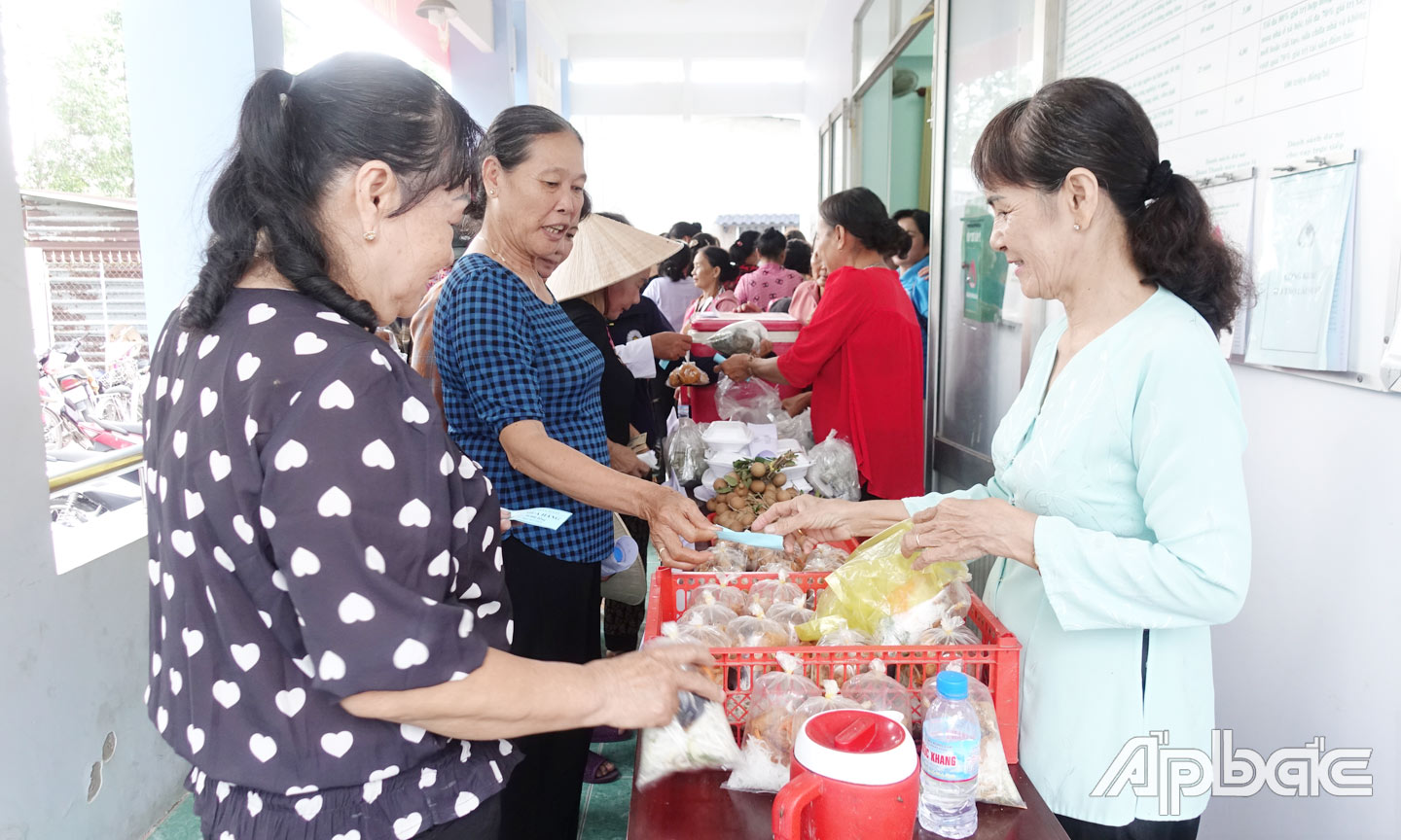 Ngày hội Phụ nữ  khởi nghiệp ở xã Long Tiên, huyện Cai Lậy.