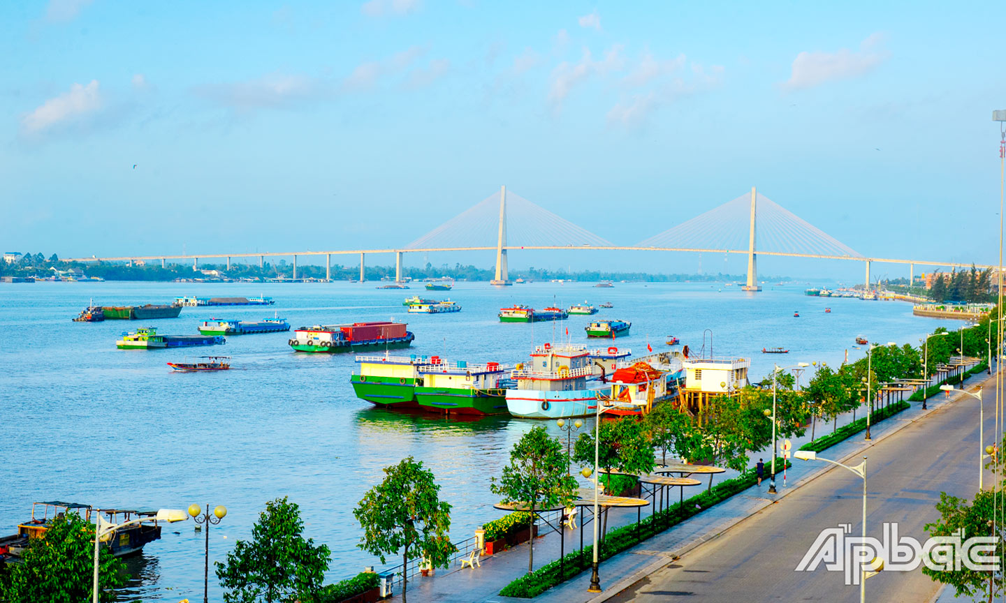 Một góc TP. Mỹ Tho bên bờ sông Tiền.                                                                                                                                                  Ảnh: DUY NHỰT