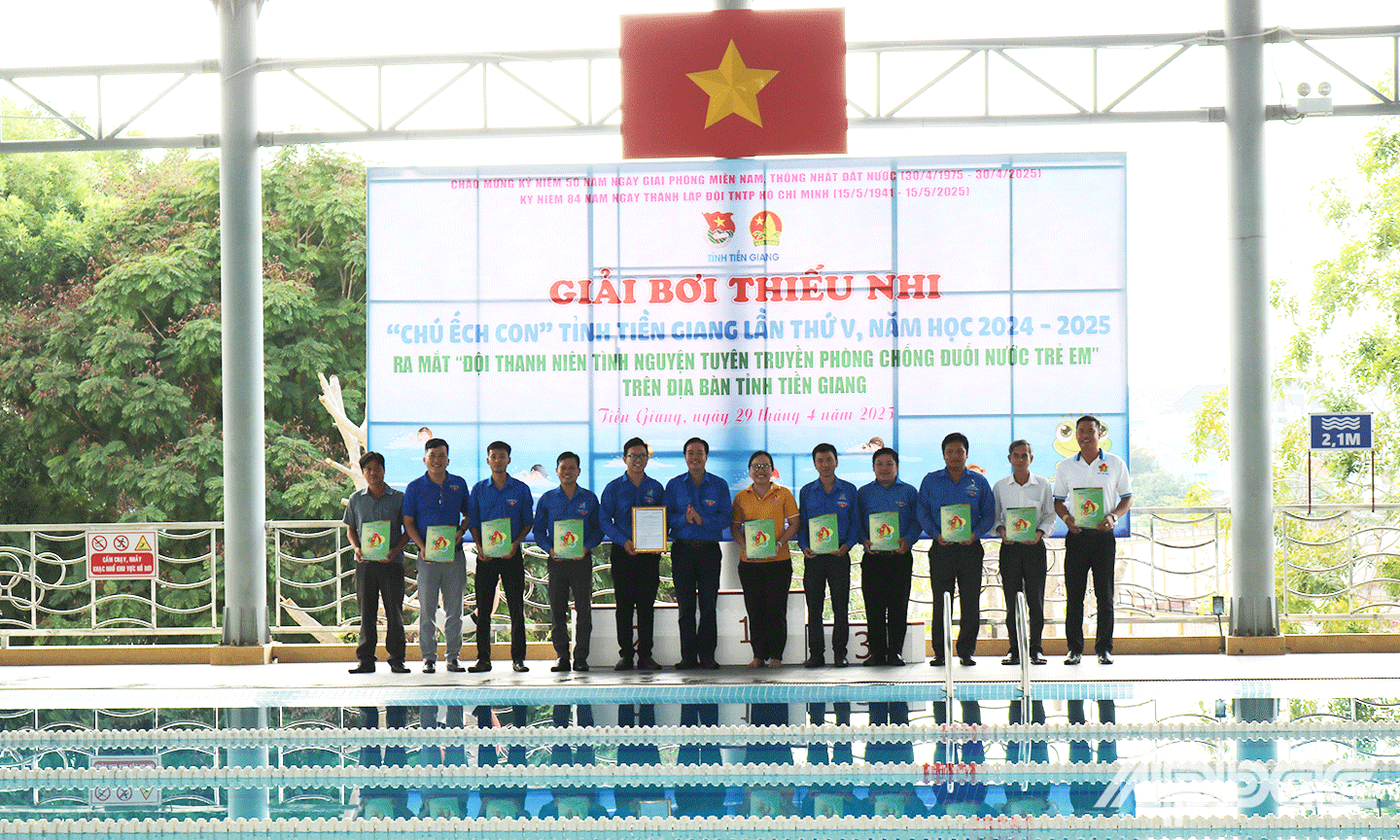 Ra mắt Đội Thanh niên tình nguyện tuyên truyền phòng, chống đuối nước trẻ em