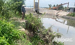 Huyện Cai Lậy: Khẩn trương xử lý điểm sạt lở giáp cống Tây Trắng