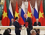 Tổng Bí thư Tô Lâm và Tổng thống V. Putin chứng kiến Lễ trao các văn kiện hợp tác