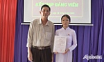 Huyện Tân Phú Đông: Kết nạp học sinh lớp 12 vào Đảng