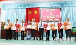 Đảng bộ huyện Cai Lậy có 48 đảng viên được trao Huy hiệu Đảng đợt 19-5