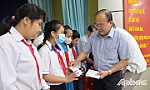 Học theo lời Bác, phát huy vai trò Mặt trận Tổ quốc trong tập hợp và vận động chăm lo nhân dân