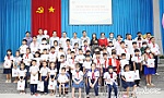 Tiền Giang: Trao học bổng 