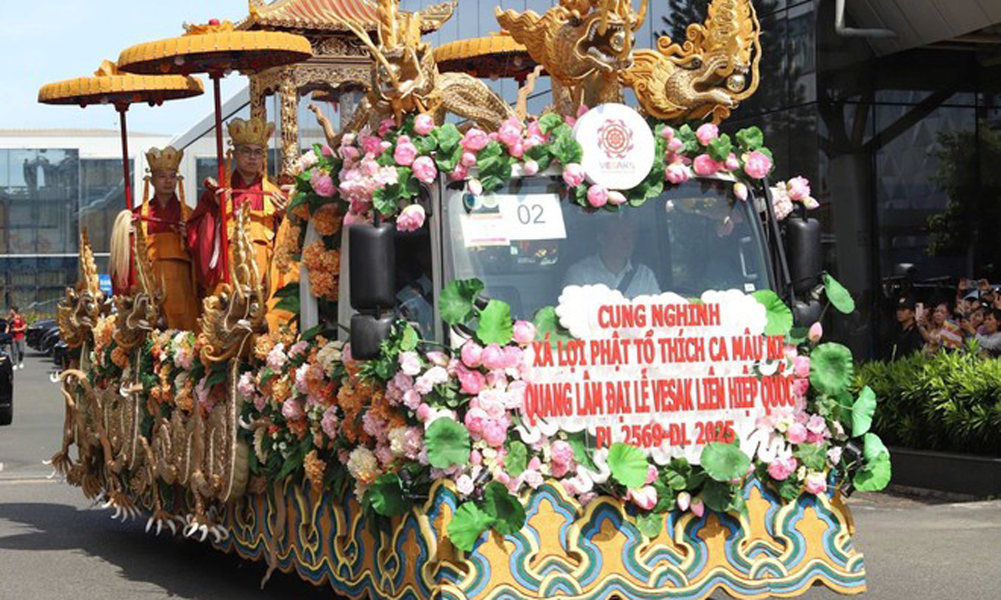 Buddha's sacred relics arrive in Viet Nam for UN Vesak celebrations