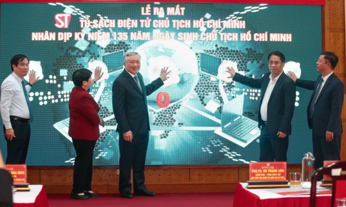 Phó Thủ tướng Thường trực dự Lễ ra mắt Tủ sách điện tử Chủ tịch Hồ Chí Minh