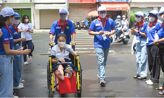 Lực lượng tình nguyện viên 