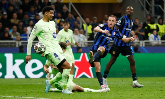 Trận bán kết giữa Inter và Barca diễn ra không thể kịch tính hơn. Ảnh: Eurosports