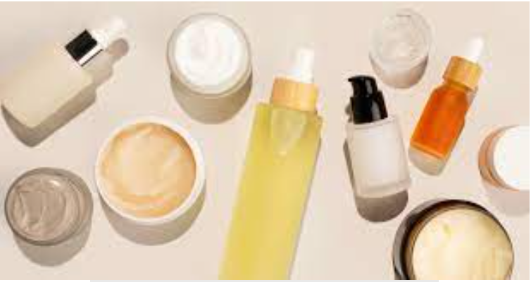 9 loại mỹ phẩm Công ty TNHH Thương mại Tổng hợp & Dịch vụ Linh Anh bị Cục Quản lý Dược (Bộ Y tế) đình chỉ lưu hành và thu hồi. Quyết định được đưa ra dựa trên kết quả kiểm tra từ báo cáo của Sở Y tế tỉnh Phú Thọ.
